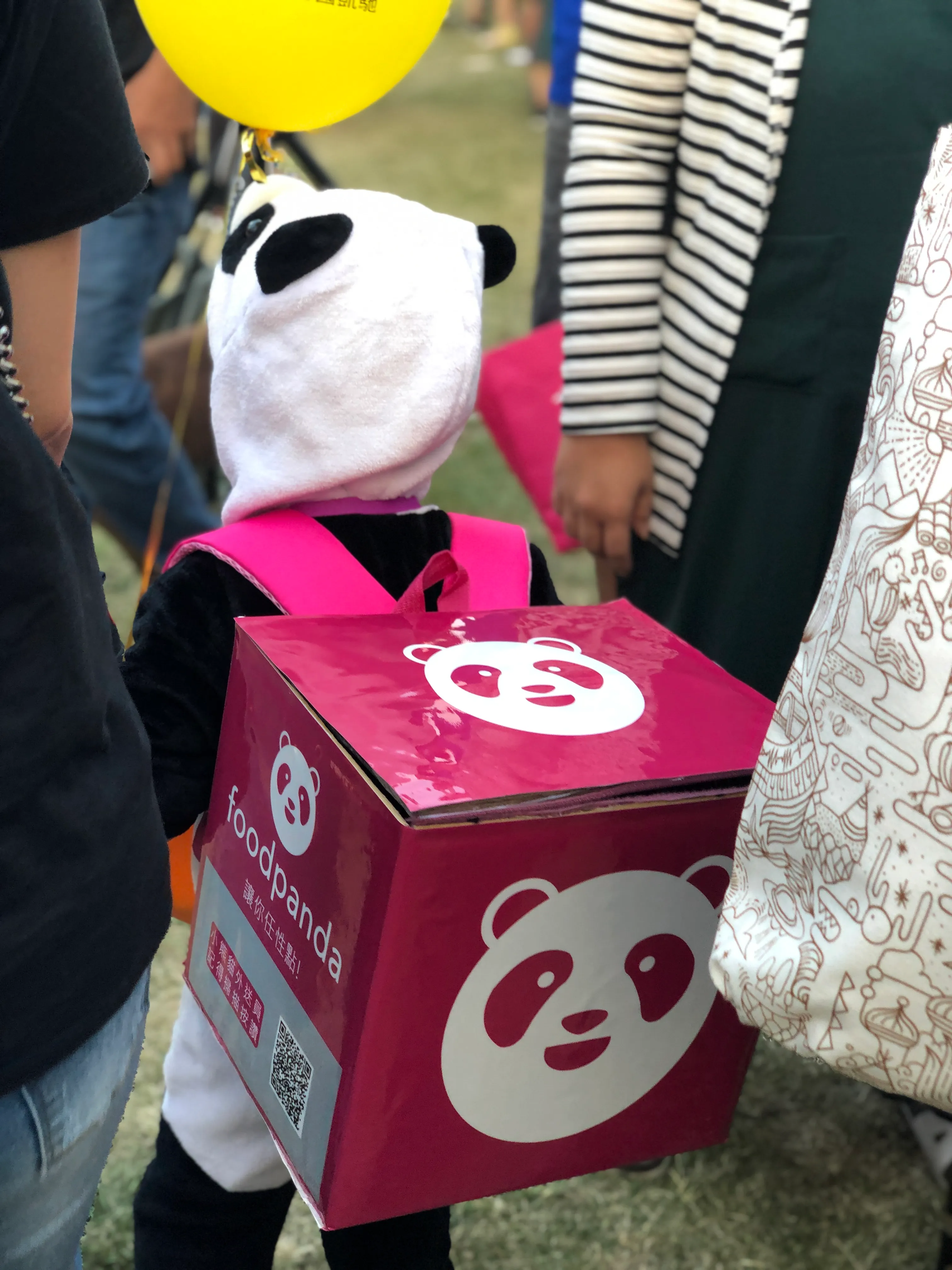 天母萬聖節裝扮外送員 小小外送